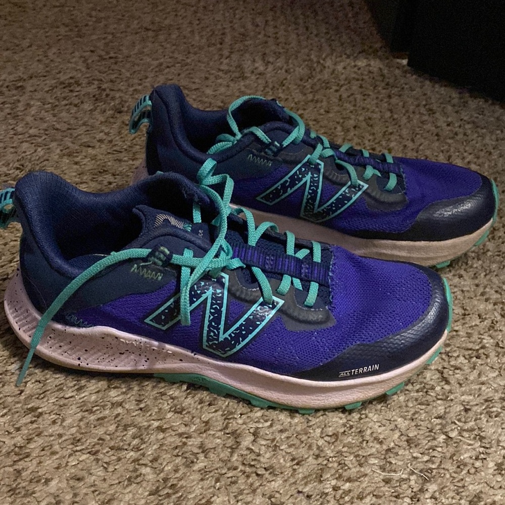 Girls size 3 New Balance Tennis Shoes